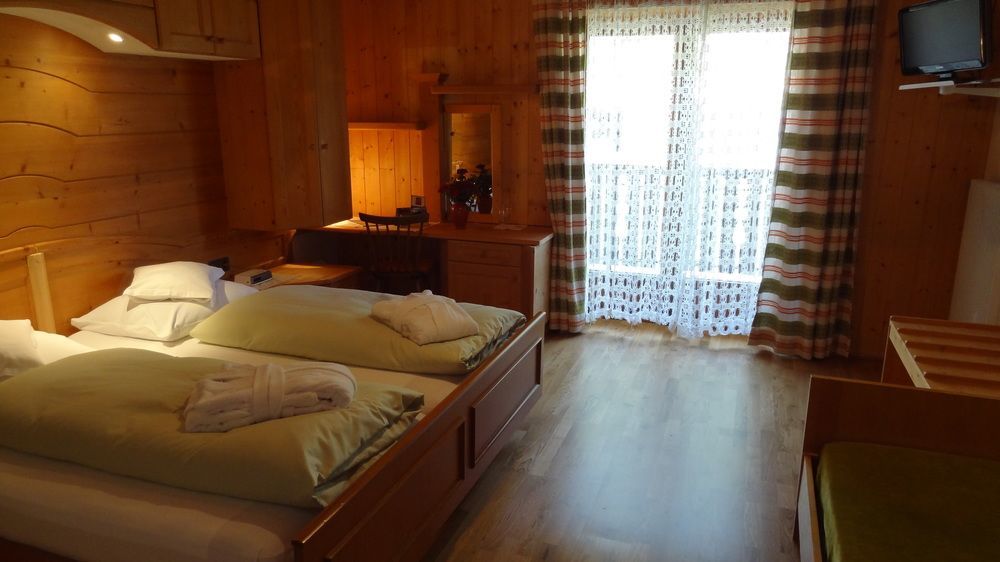 Hotel Alpenland Moso Esterno foto