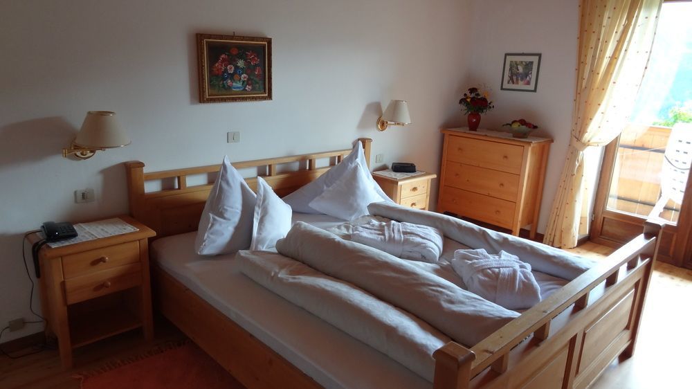 Hotel Alpenland Moso Esterno foto